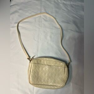 Elegant Cream Quilted Shoulder Bag